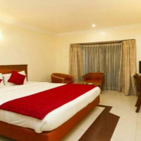 Goroomgo New Ashiyana Palace فاراناسي المظهر الخارجي الصورة