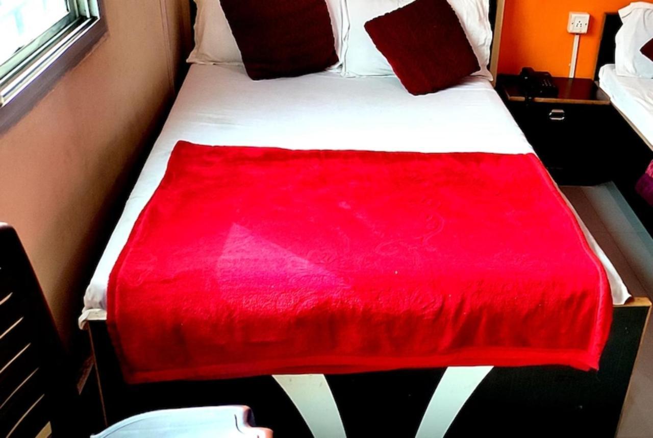 Goroomgo New Ashiyana Palace فاراناسي المظهر الخارجي الصورة
